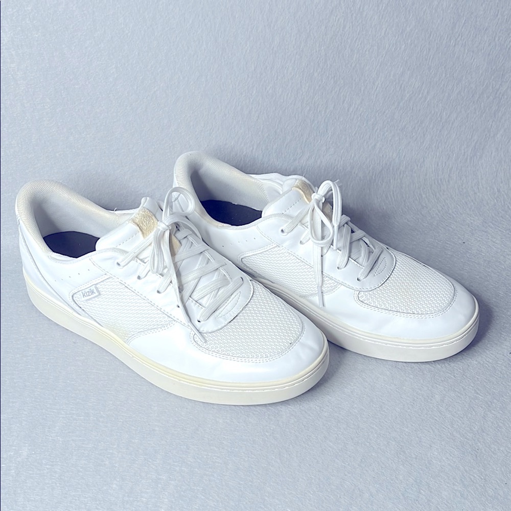 Classic White step in Men's Sneakers by Kizik